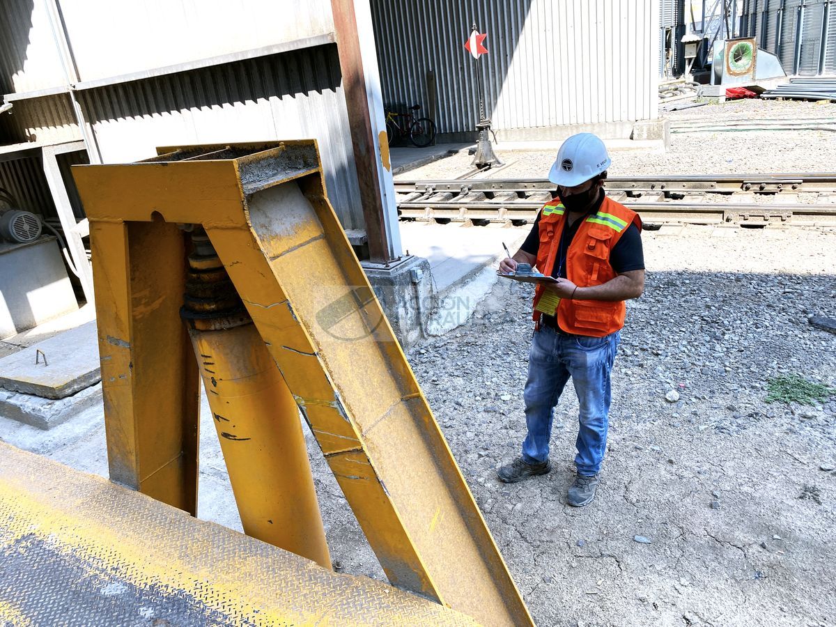 Servicio técnico de volcador industrial
